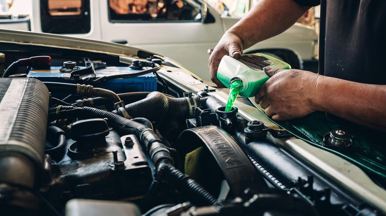 Here's How You'll Know If Your Radiator Needs To Be Flushed