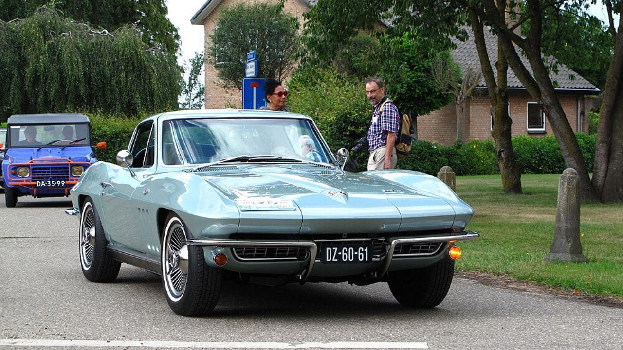 5 Rockstars Who Daily Drive Old Muscle Cars