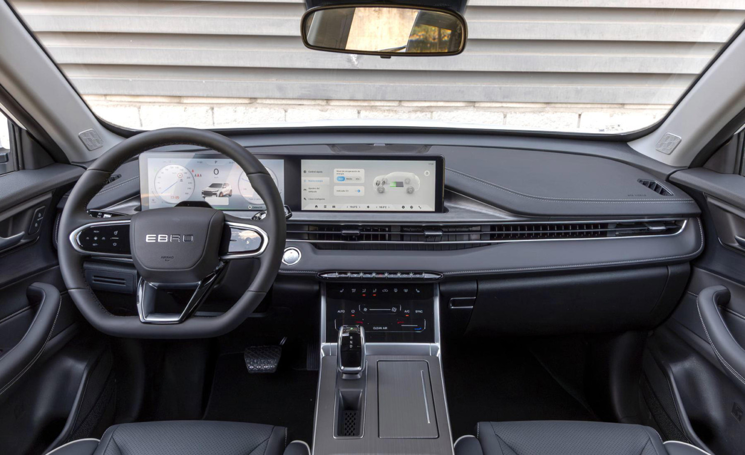 Este es el SUV con etiqueta ECO, más de 200 CV y 7.000 euros de descuento