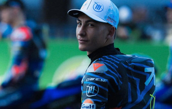 Raúl Fernández: “Me río dentro del casco”