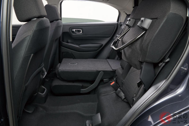 なぜ「ホンダだけ？」 他社が真似しない「センタータンクレイアウト」何が凄い？ シンプルだけど…奥が深い理由とは？ フィット・Nシリーズに採用された独自技術