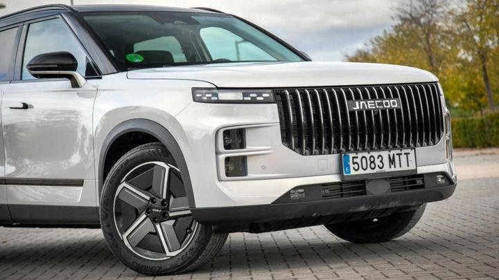 Qué vehículos desgastan más los neumáticos, ¿los térmicos o los eléctricos?