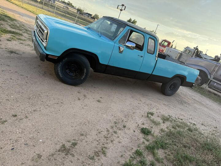 1973 Dodge D200