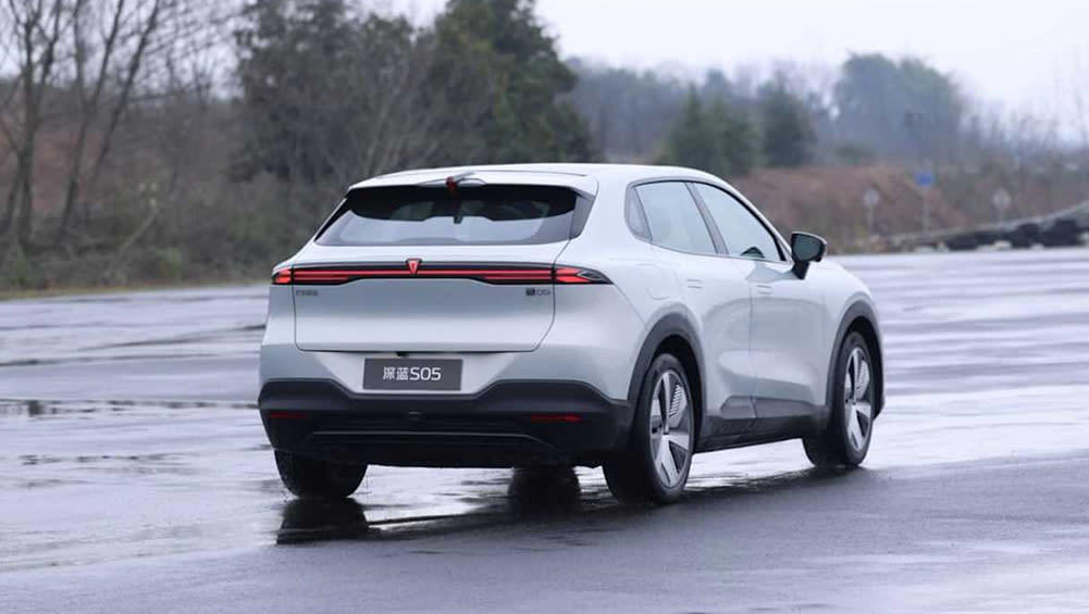 Mammoth range boost for small Chinese electric SUV