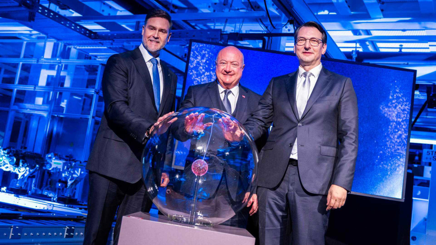 BMW boss tosses shade at German rivals in his final speech as chairman