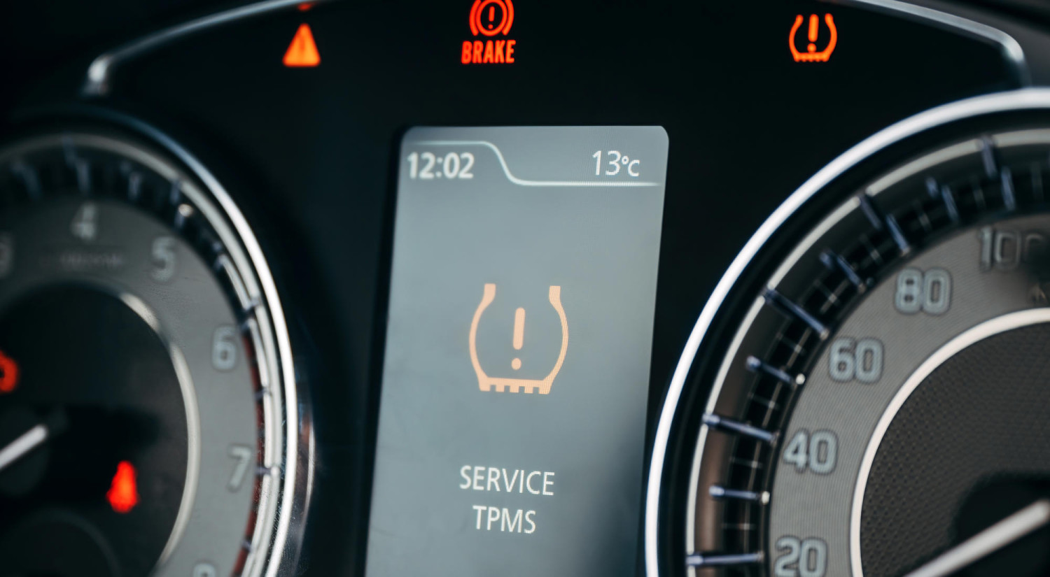 Ese instante en el que el coche deja de responder igual y cómo evitar sustos al volante