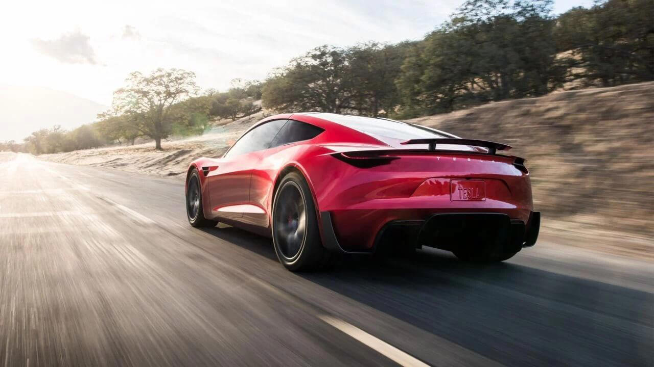 Tesla vuelve a retrasar la presentación del Roadster, la tecnología de SpaceX tiene la culpa