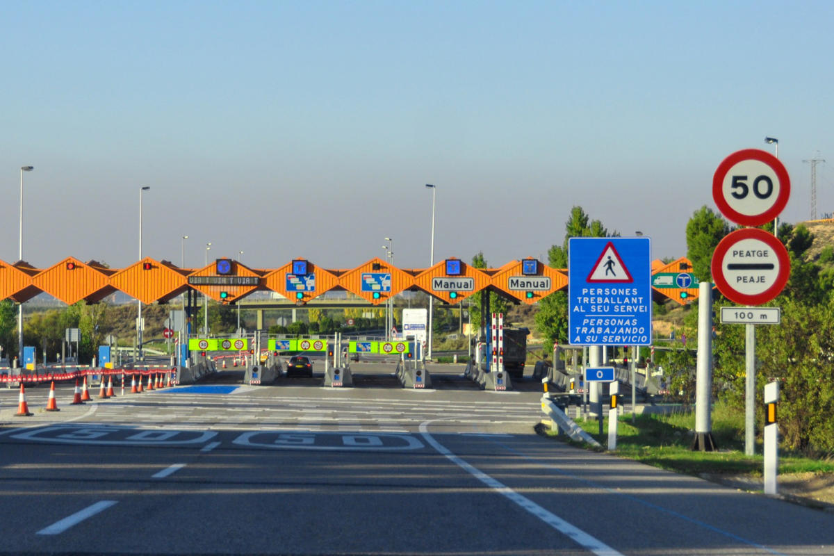 Autopistas de peaje: esto han subido los precios antes de la operación salida de Semana Santa