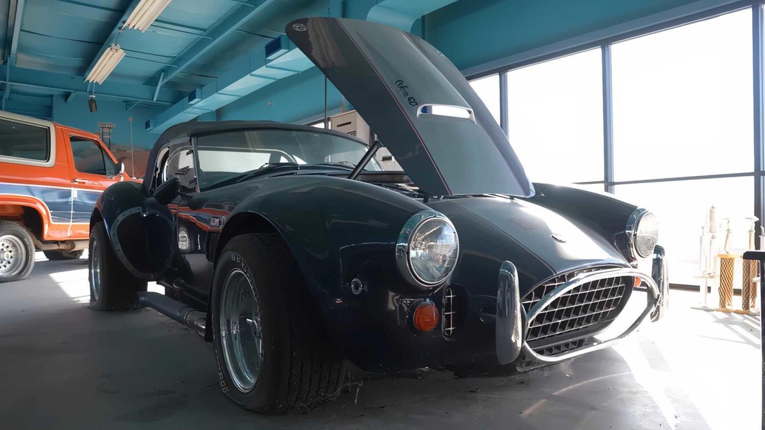 Forgotten Car Museum Filled With Rare Rides Stuns Urban Explorer