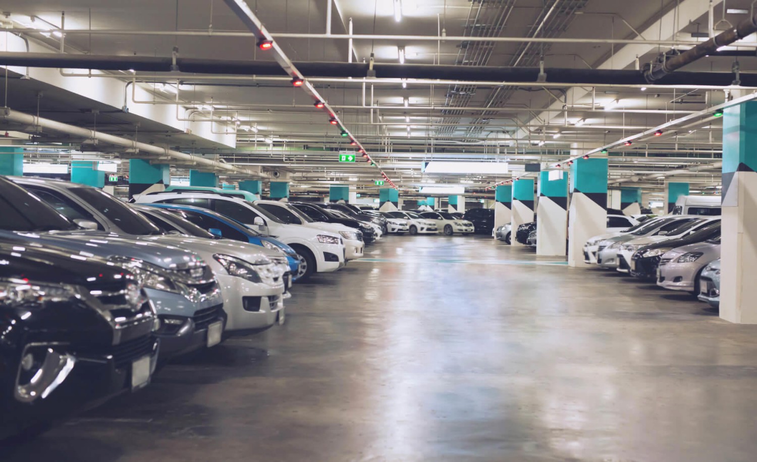 Tu coche puede quedarse fuera del aparcamiento: el nuevo límite que ya aplican algunas ciudades