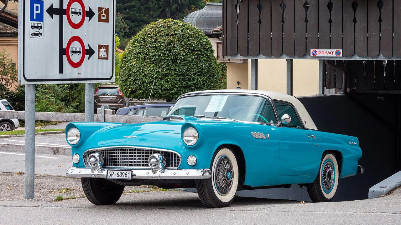 Ford, How the 1955 Ford Thunderbird created a new kind of luxury