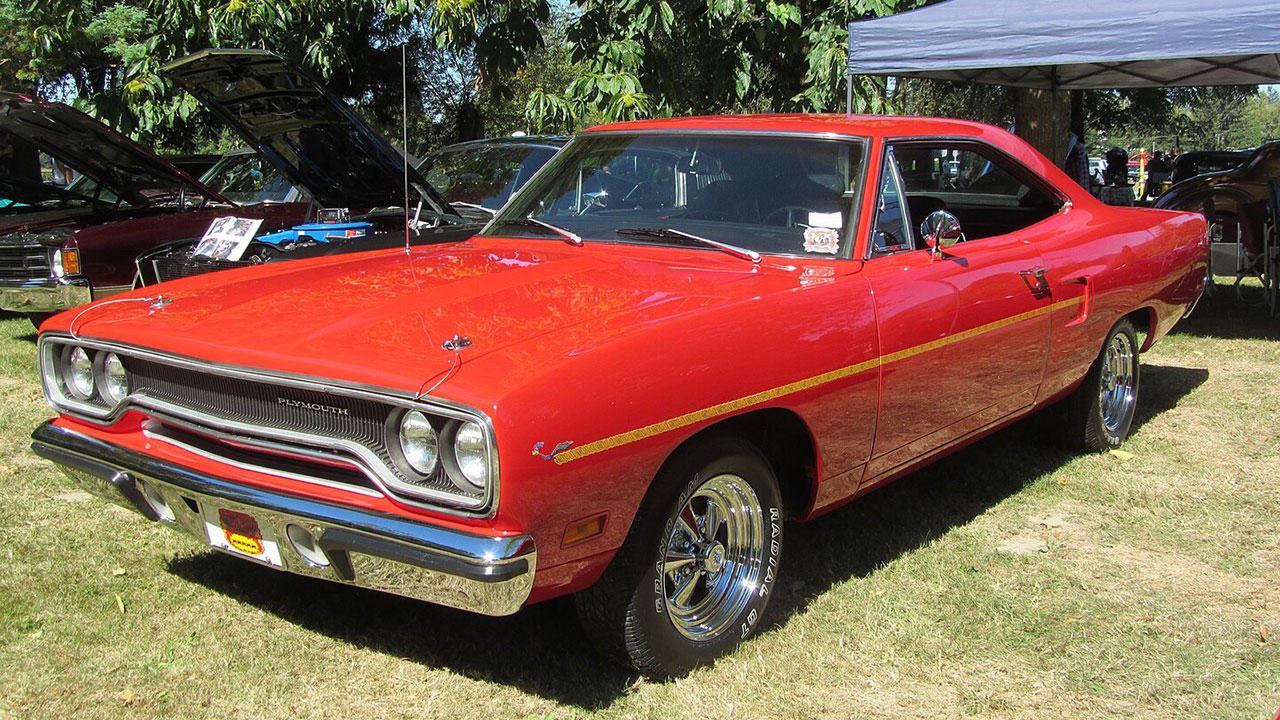Plymouth, The 1970 Plymouth Road Runner delivered performance that exceeded its low price