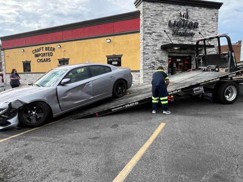 Multiple-car crash on Franklin, St. Joseph Avenue blocks intersection