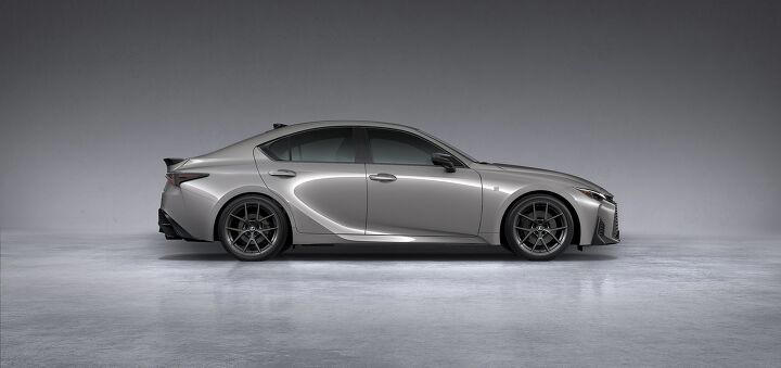 Ask AutoGudie: The Pros and Cons of Leasing a Car