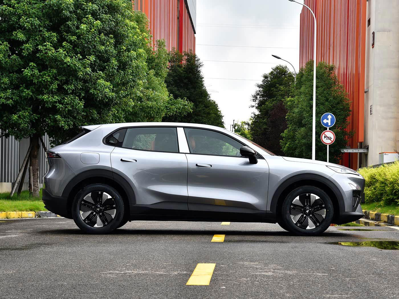 BYD marcó el camino y Changan lo seguirá: el Deepal S05 ofrecerá 1.000 km de autonomía con su primer PHEV