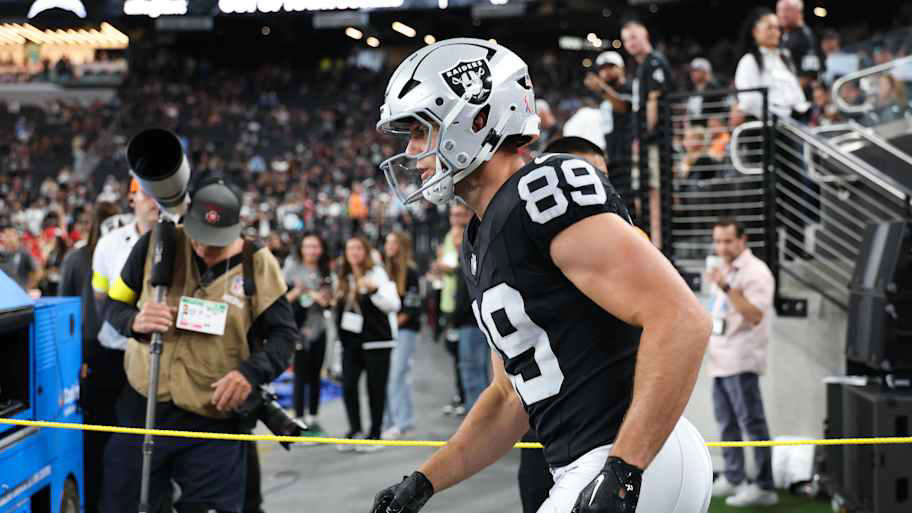 New-Look Raiders Rely on Full-Team Effort Under New Regime