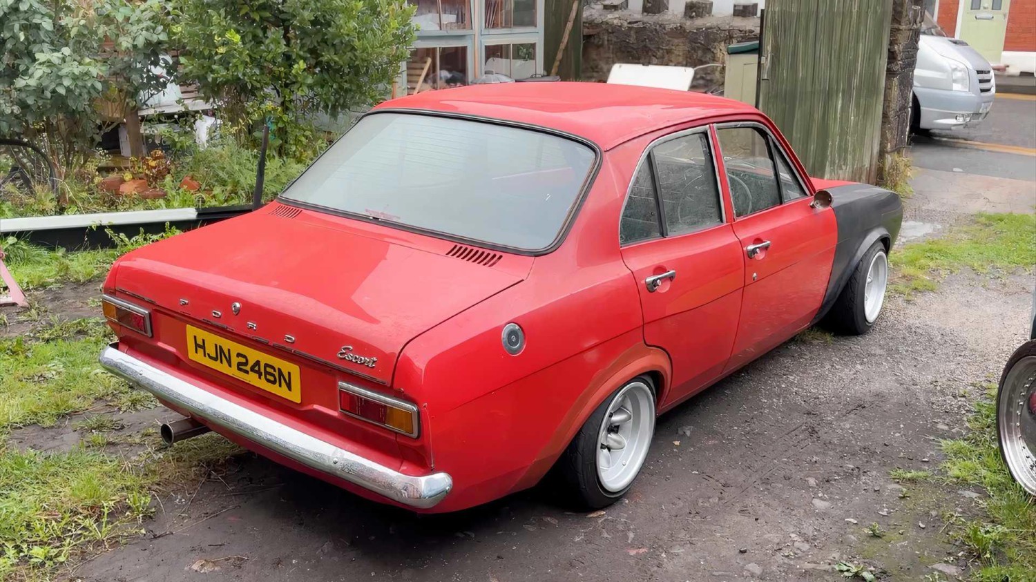 The 9,000 RPM Ford Escort Build That's Worth All About Noise