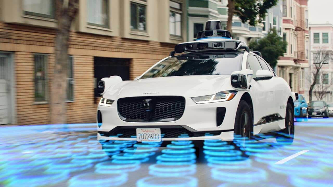 Los taxis autónomos de Tesla no pueden circular por la noche debido a la negativa de Elon Musk a usar radar o LiDAR