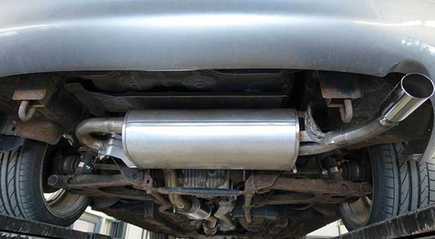 Le robaron esta pieza del coche en un ‘parking’ de Lleida: ¿por qué es una de las más buscadas por los ladrones?