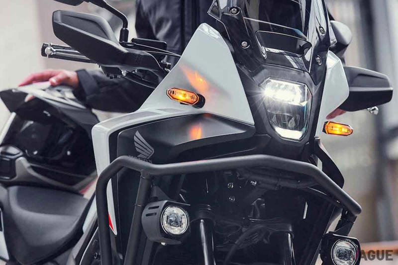 どこへでも、どこまでも行ける“万能”ぶりが良いよね！ 中免で乗ることができる国産「中型アドベンチャー」バイク3選