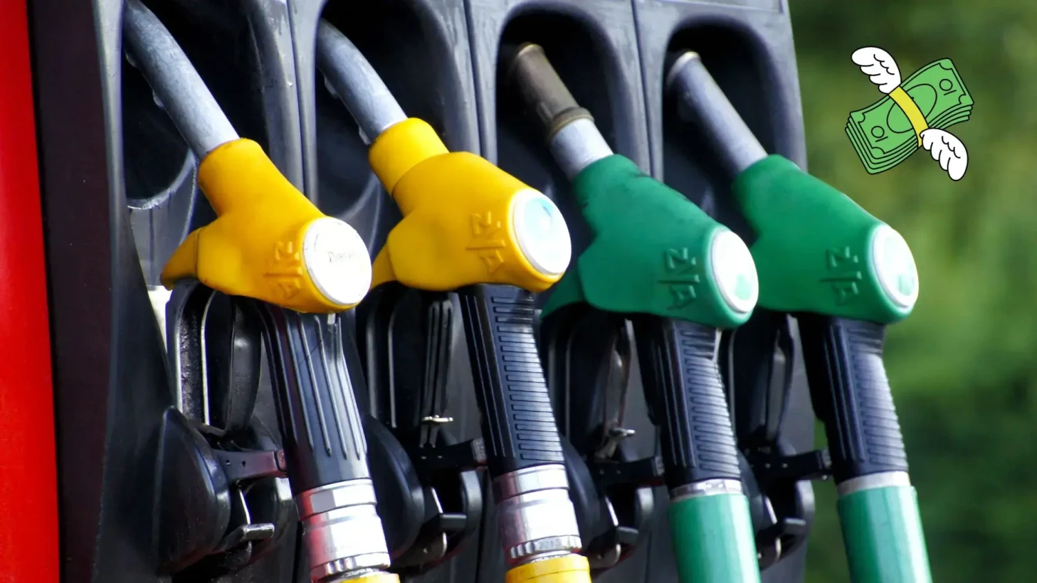 Giro de 180 en la gasolinera. La OCU indica los días de la semana que no se puede repostar si no quieres gastar más de lo debido