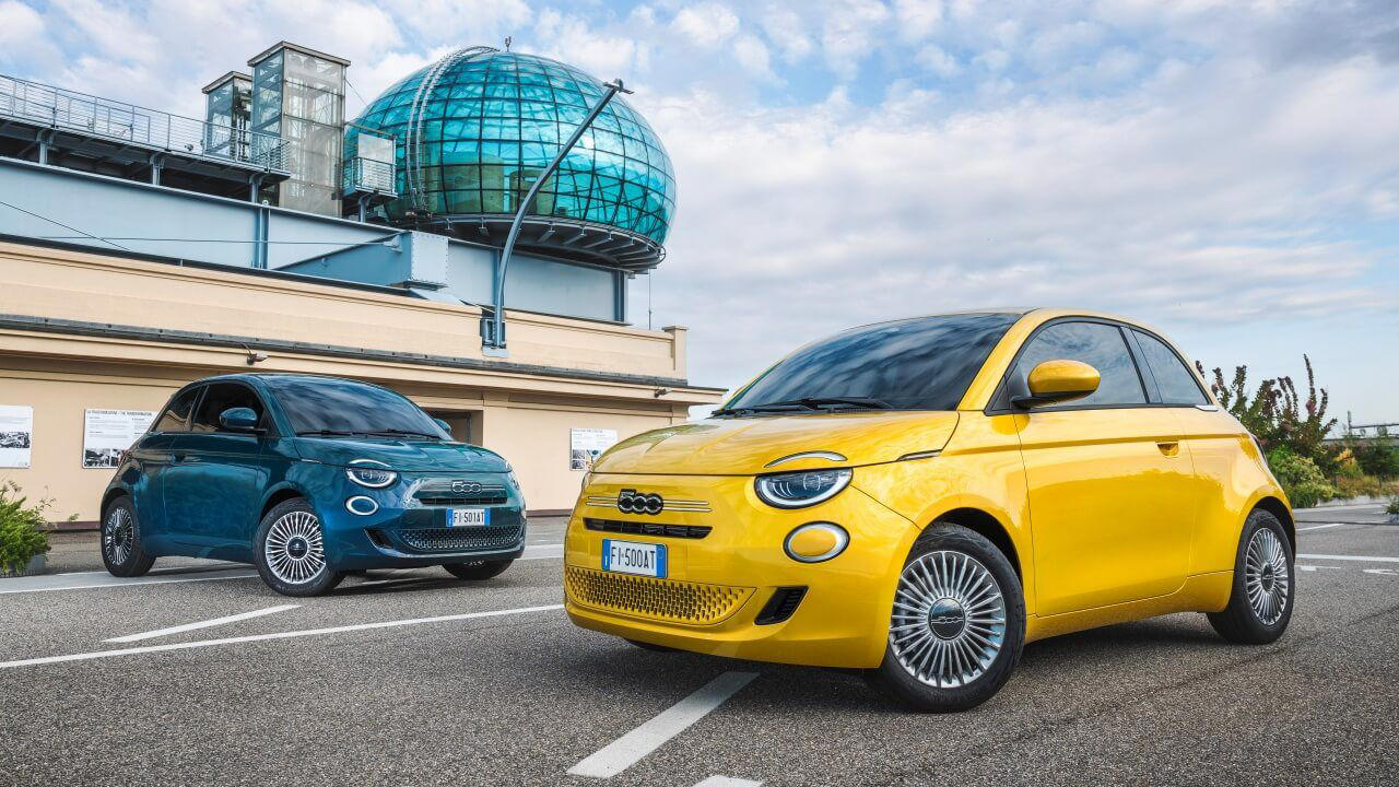 El FIAT 500 eléctrico pronto bajará de precio: sus nuevas baterías fabricadas en España serán la clave