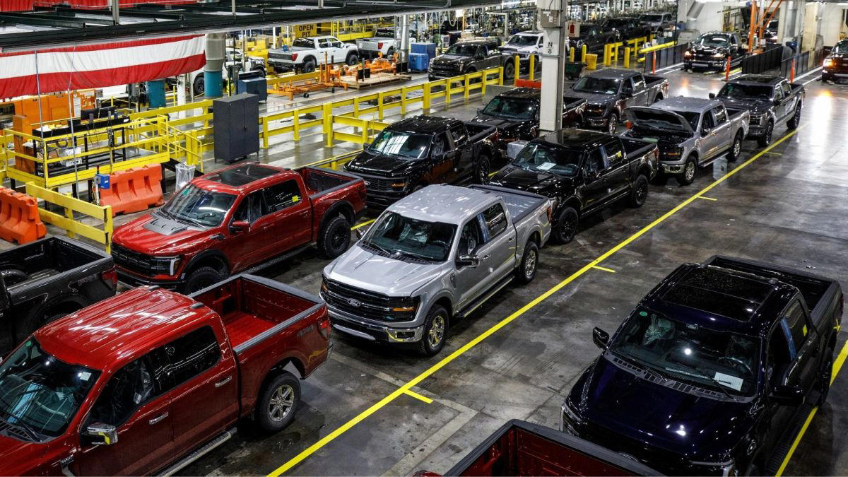 Colorful cars are making a comeback