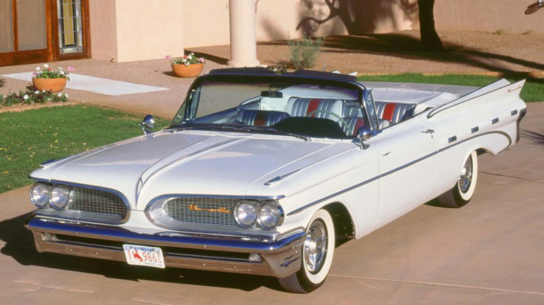 Pontiac Catalina Vs. Bonneville – The Biggest Differences Explained