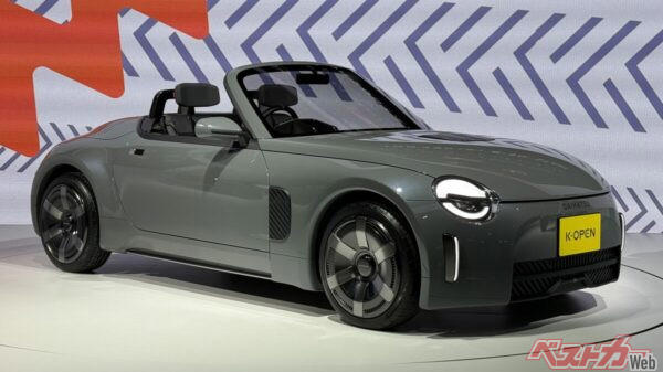 新型コペンやっぱあった!! しかもFRでエンジン位置が低すぎ