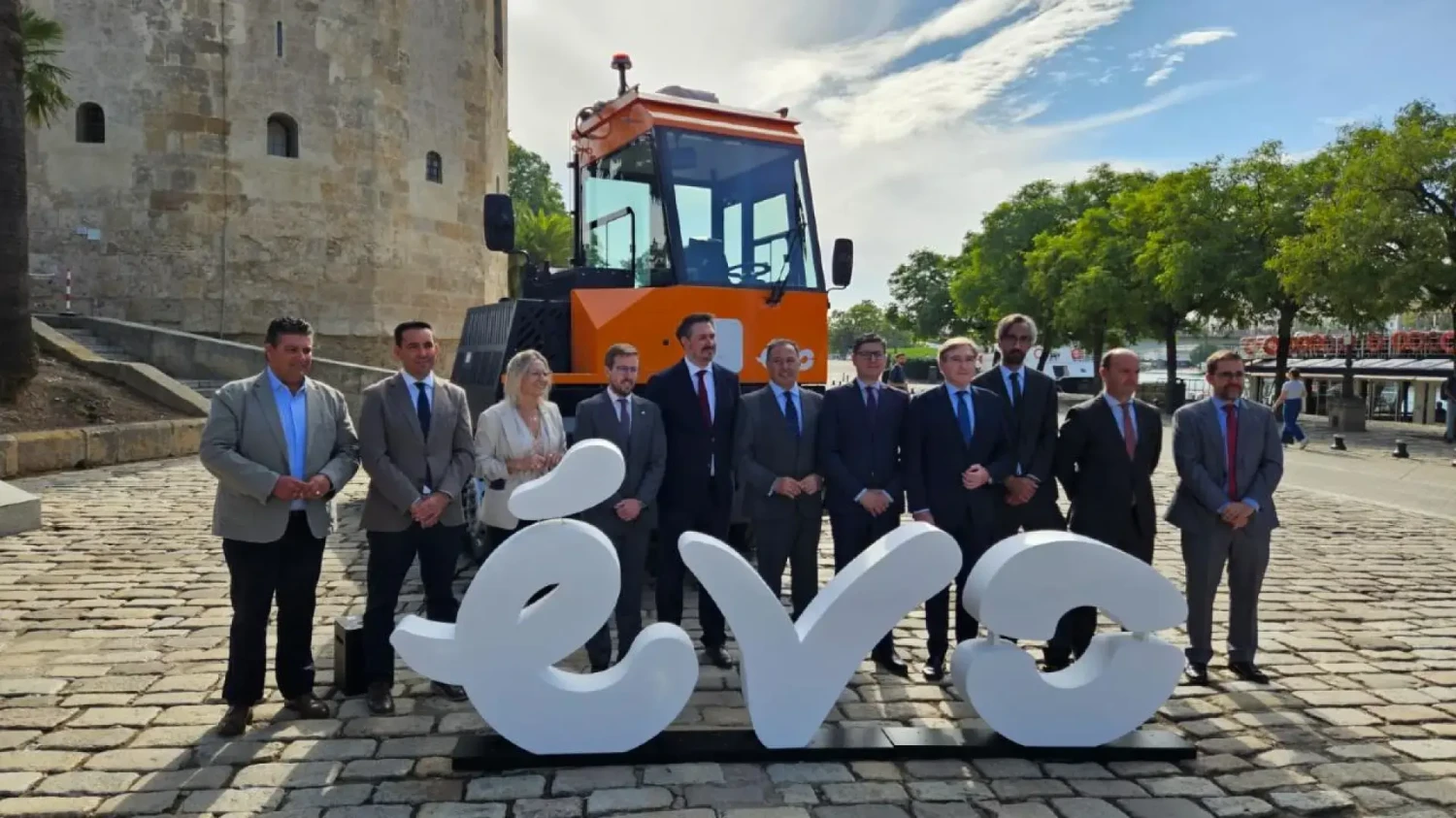 España se ha adelantado con este tractor de terminal propulsado por hidrógeno. Es el primero y abrirá el camino a vehículos medios y autobuses