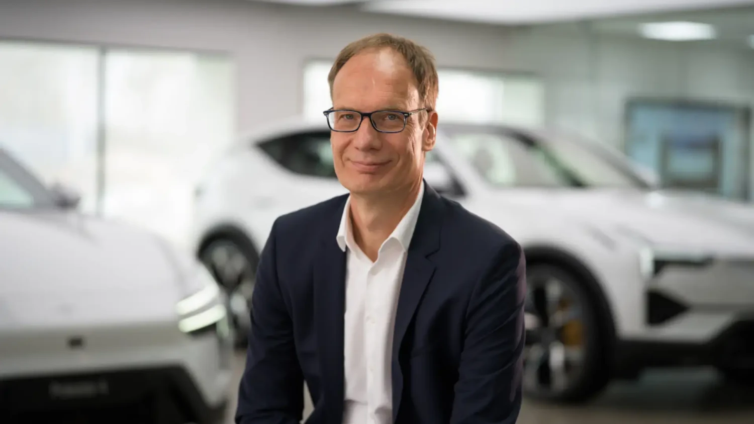 ¿Levantar la prohibición a los coches de combustión? El CEO de Polestar no creee que sea justo