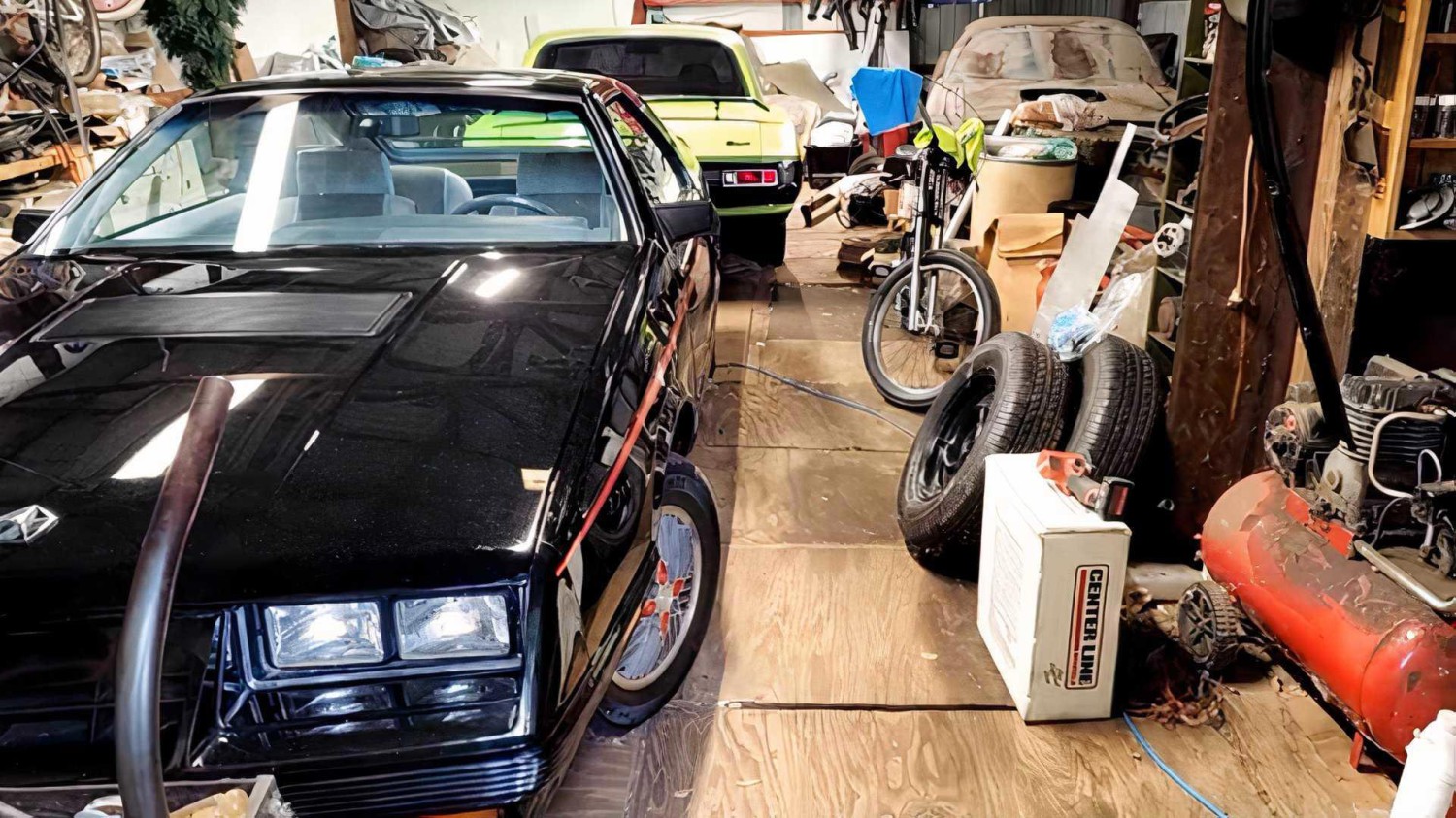 Barn Find 1971 ‘Cuda Is Loaded With Legendary Mopar Factory Equipment