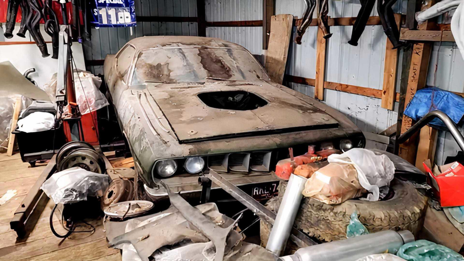 Barn Find 1971 ‘Cuda Is Loaded With Legendary Mopar Factory Equipment
