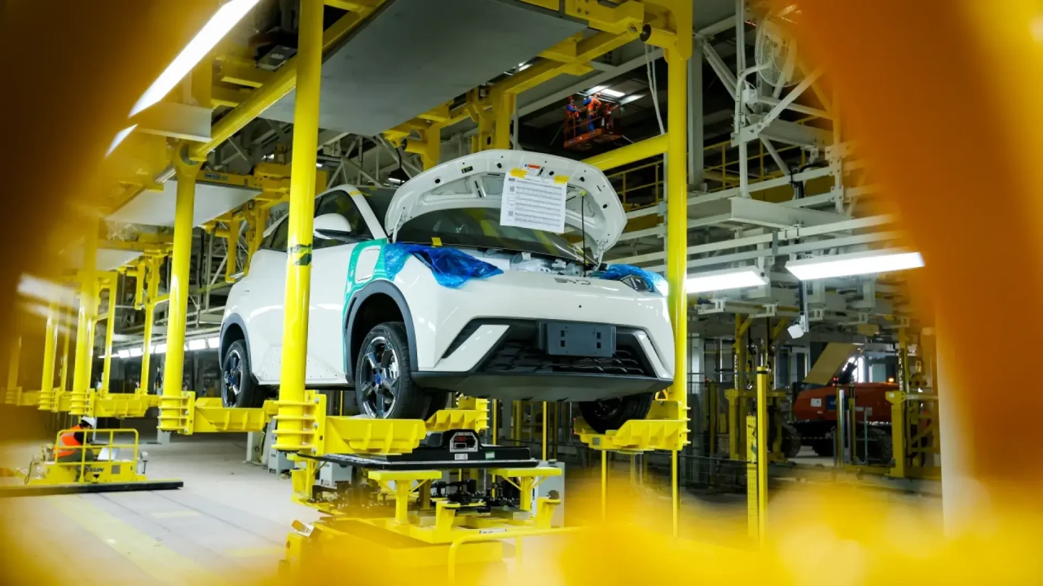 Estas son las marcas de coches que más aranceles pagan y las que menos, así influye en el precio de tu coche