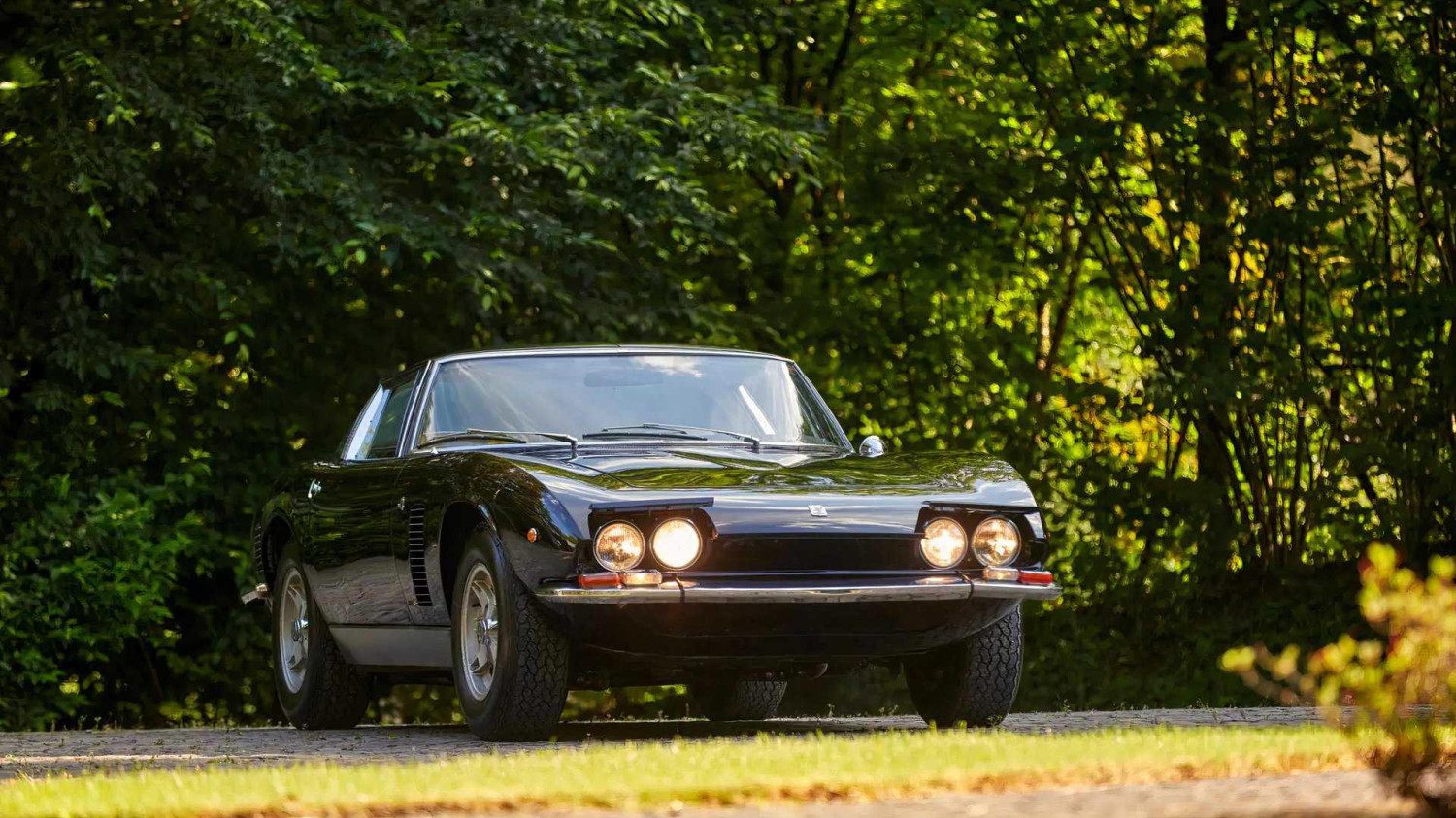 The 1959 Chevrolet Corvette Scaglietti Coupe Is The All-American V8 With An Italian Soul