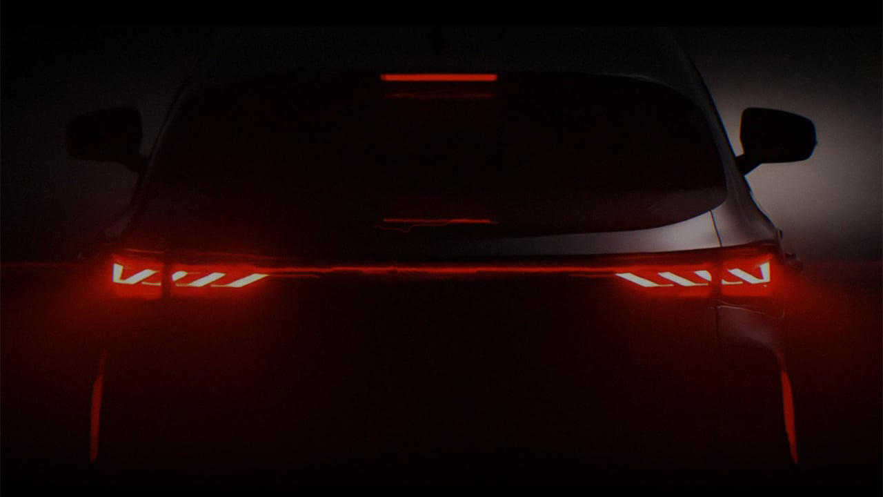 Existe un EBRO S400 italiano de precio barato y motor de gasolina, un SUV con opción ECO que pronto será mejorado