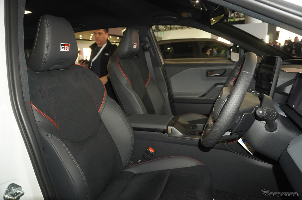 「間違いなく正解」新型トヨタ『RAV4』がSNSで話題沸騰! 注目グレードはやはり「GRスポーツ」