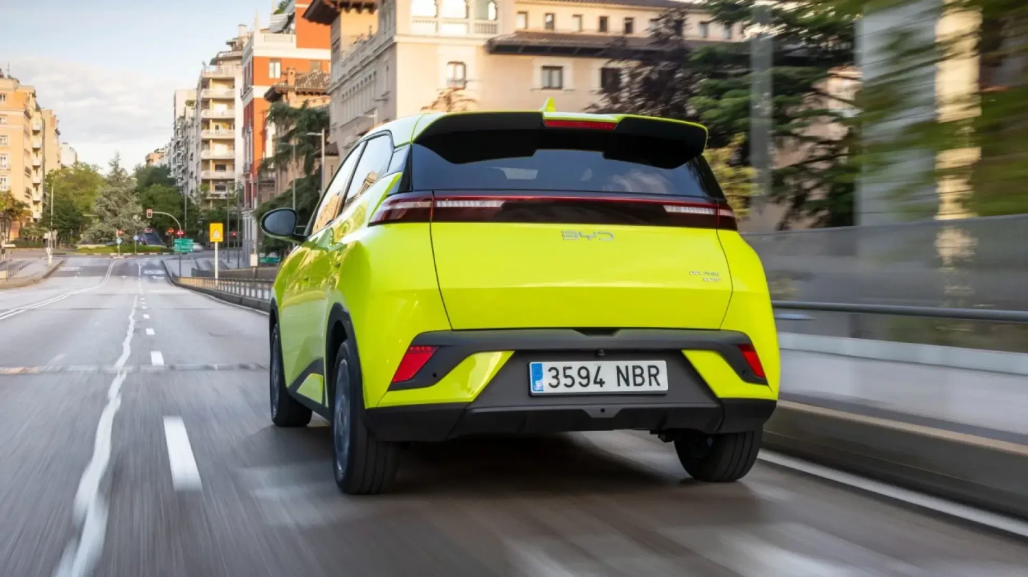 El coche eléctrico que se vende mejor que nunca en España y está cambiando la mente de los españoles