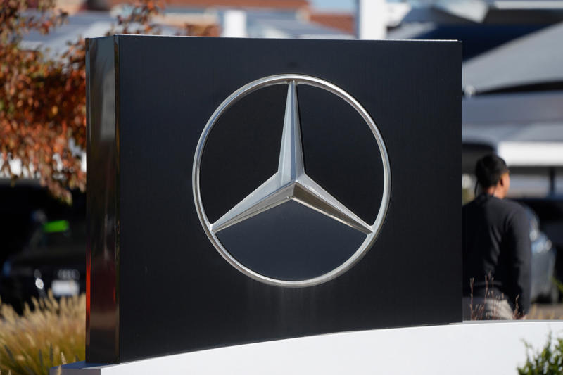 Mercedes-Benz to pay drivers $2K each after cheating emissions tests for years