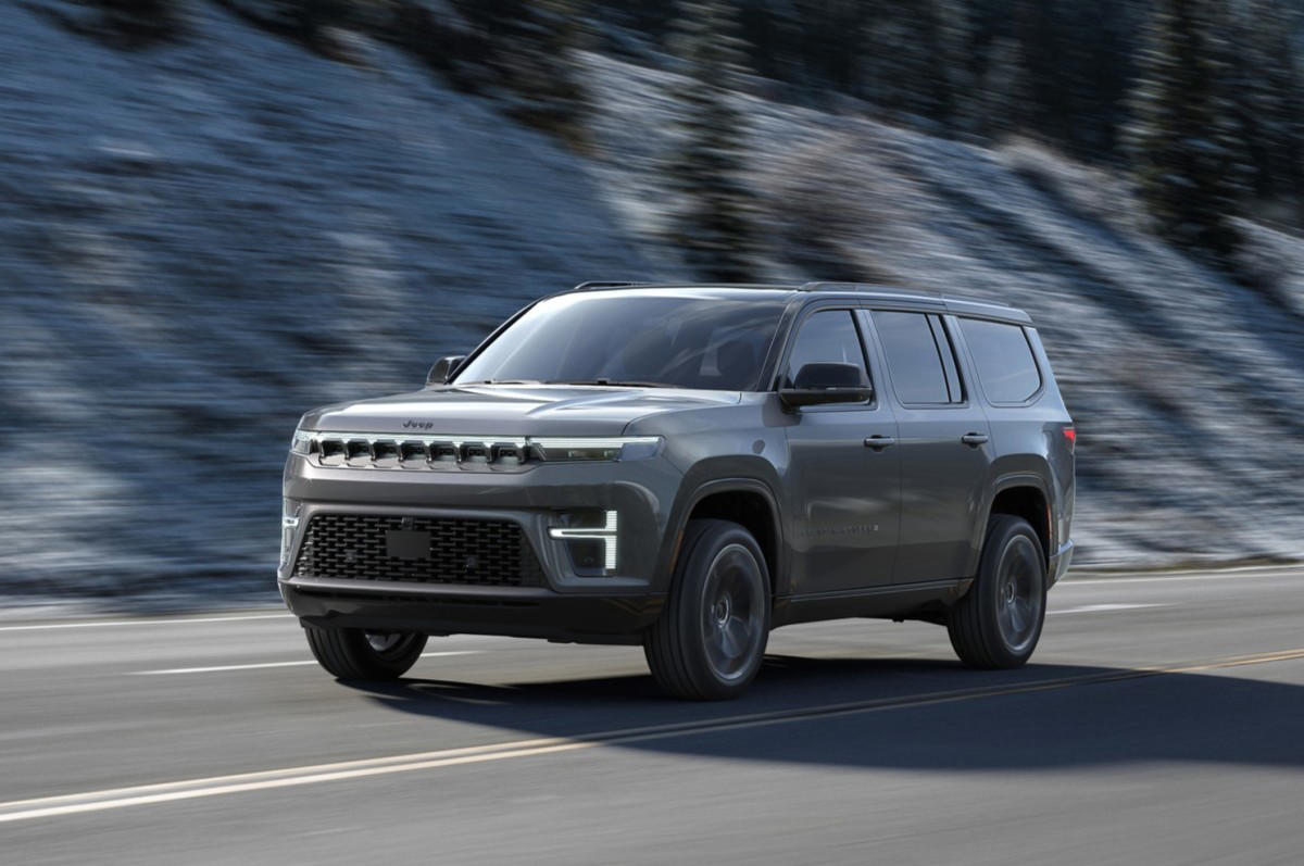 Carvana is buying dealerships—and it could shake up car sales