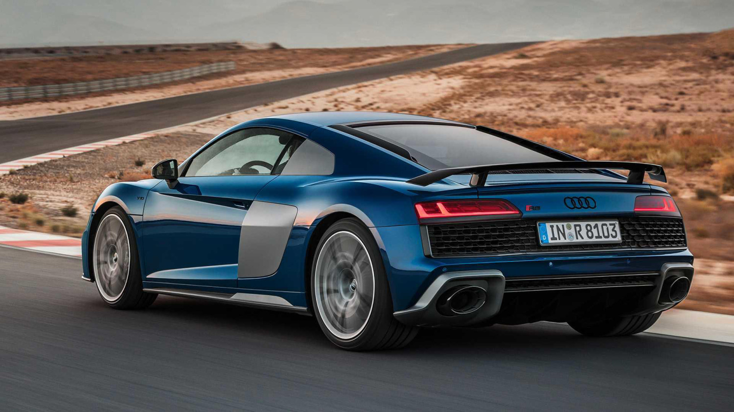 Audi R8 vs Lamborghini Huracán: Same performance, double depreciation