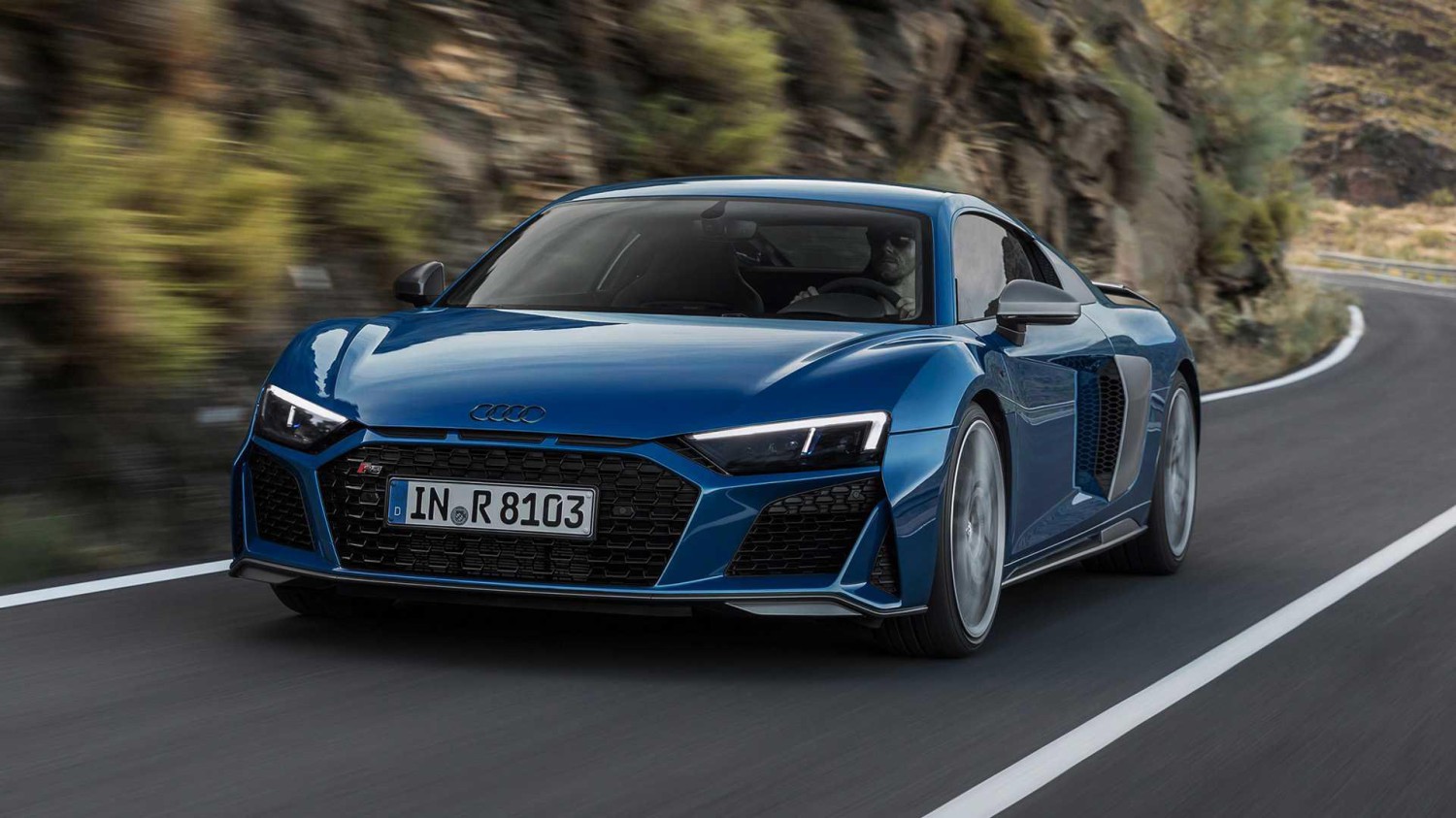 Audi R8 vs Lamborghini Huracán: Same performance, double depreciation