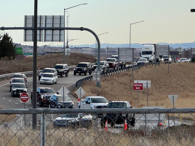 Northbound I-25 in northern Colorado reopens 5 1/2 hours after deadly 4-car crash