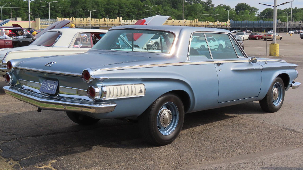The 1962 Dodge Polara 500 showed up bold and didn’t apologize for it