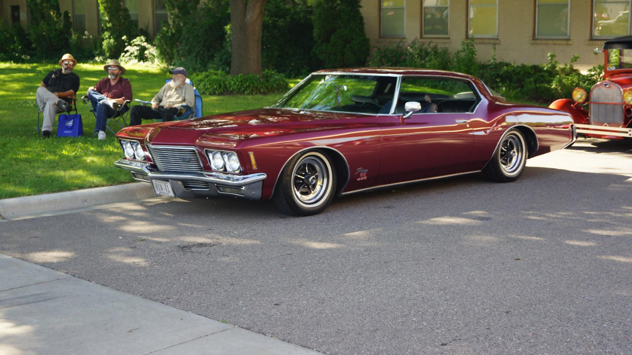 Buick, Why the 1971 Buick Riviera changed styling so dramatically