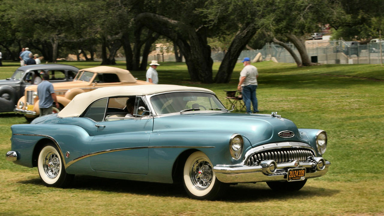 Buick, Buick’s 1953 Skylark arrived like a celebration and refused to be subtle