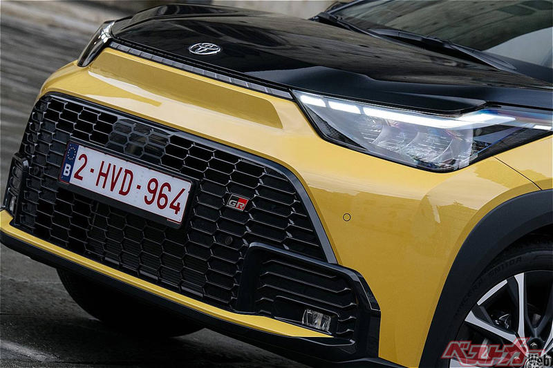 ヤリスよりもちっちゃいトヨタ車なーんだ? なんとGR-SPORTまである「アイゴX（クロス）」がカワカッコイイ!