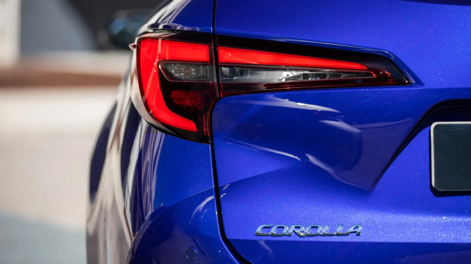 Estos son los coches híbridos no enchufables más vendidos en España en 2025