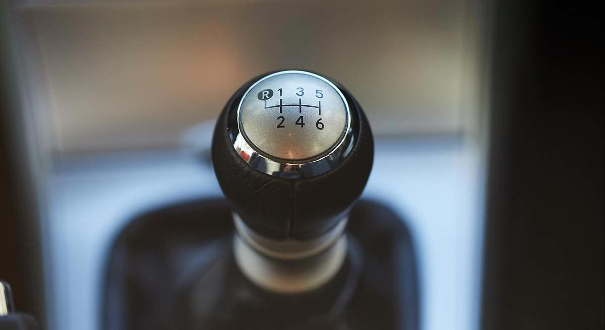 Coche automático o manual: mecánico aclara qué tipo de transmisión tiene menos averías