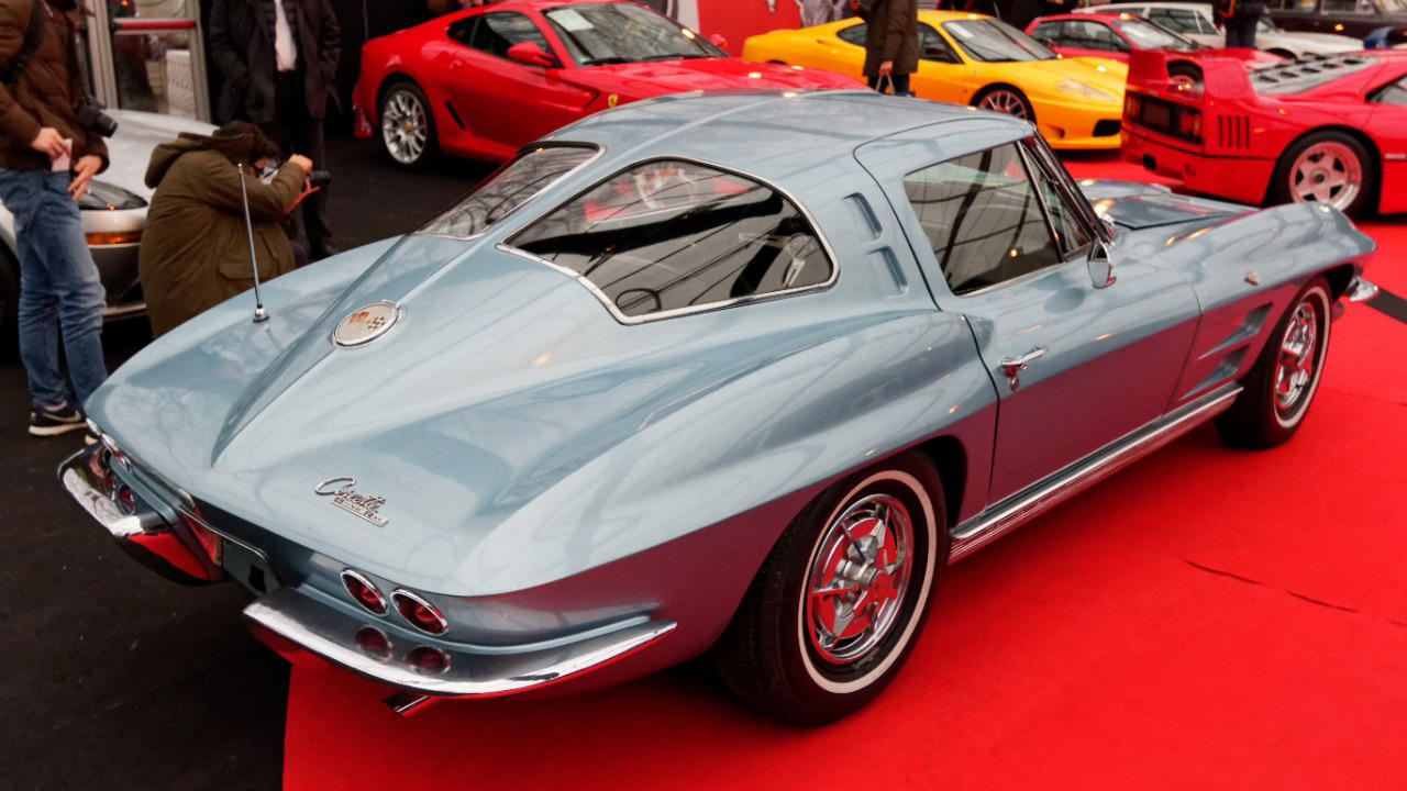 Mechanics warn the 1963 Corvette split window made rear visibility worse than expected